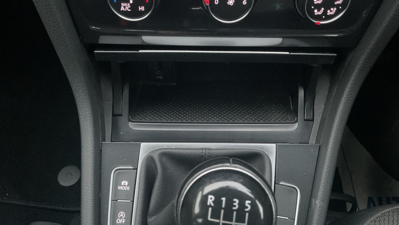 Volkswagen Golf 1.4 TSI SE [Nav] 5dr Petrol Hatchback